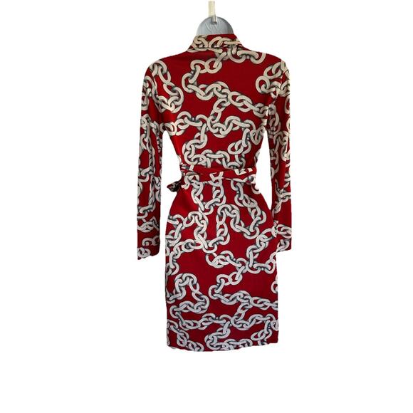Size 4 DVF Diane von Furstenberg JEANNE Deep Red Chain Link Silk Wrap Dress - Picture 2 of 6